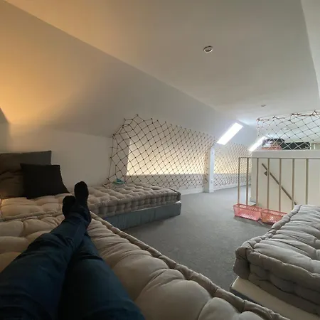 - Des Remparts - Proche Calais-st Omer-dunkerque Bed & Breakfast 3*