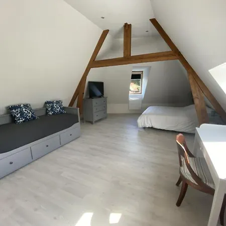 - Des Remparts - Proche Calais-st Omer-dunkerque Bed & Breakfast 3*